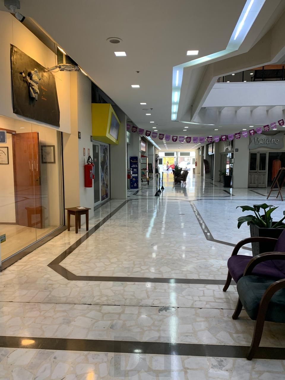Loja térrea na Galeria Dr. Florêncio Ygartua - Bairro Moinhos de Vento — foto 6
