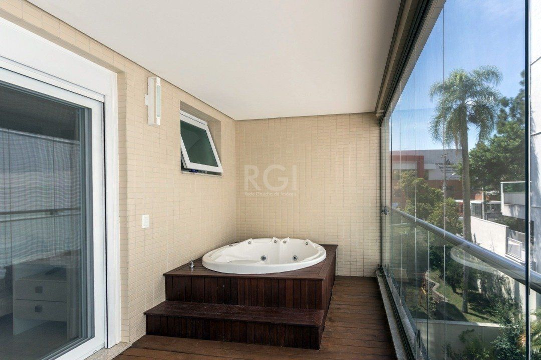 Cobertura para Venda - 319.17m², 3 dormitórios, sendo 3 suites, 4 vagas - Cristal — foto 48
