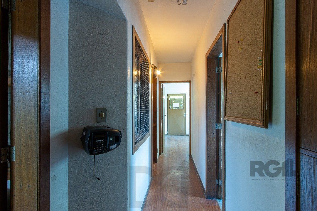 Prédio com 1063m², distribuídos em quatro pavimentos — foto 6