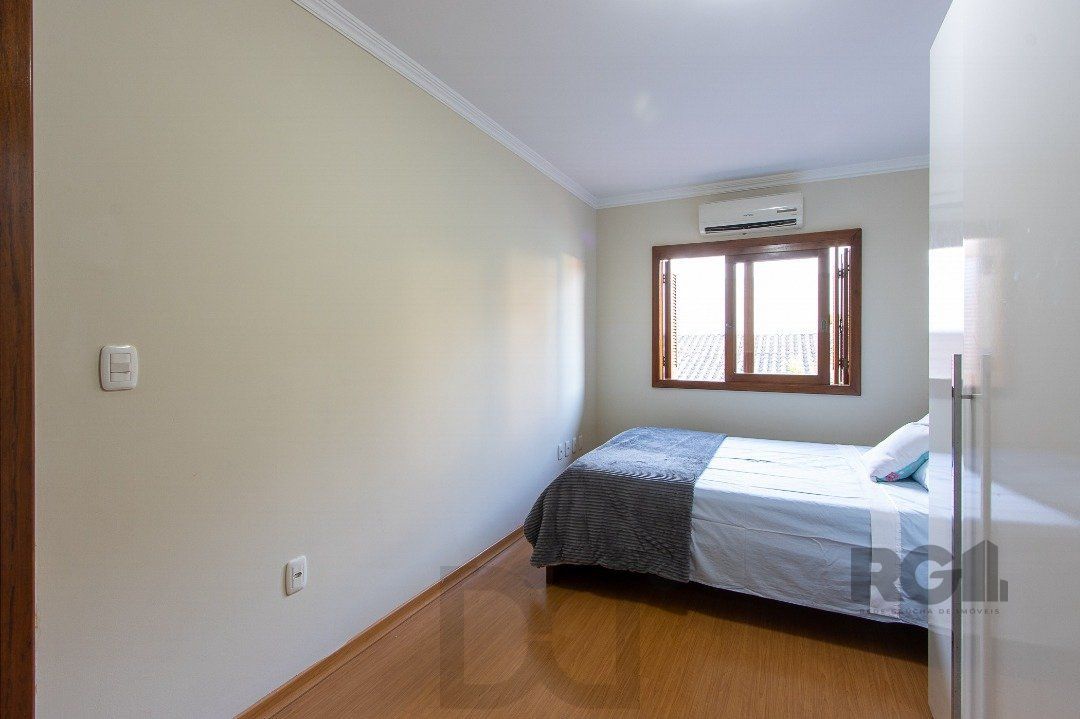 Casa para Venda - 300m², 5 dormitórios, sendo 1 suites, 4 vagas - Portal do Guarujá — foto 33