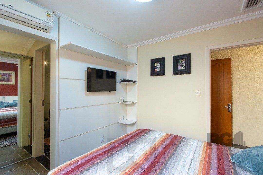 Casa para Venda - 254m², 4 dormitórios, sendo 3 suites, 5 vagas - Espirito Santo — foto 41