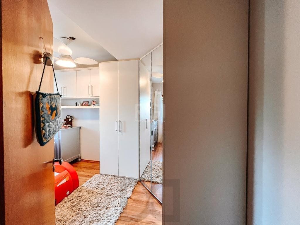 Excelente casa a venda no bairro Tristeza, para o lado do Rio! — foto 29
