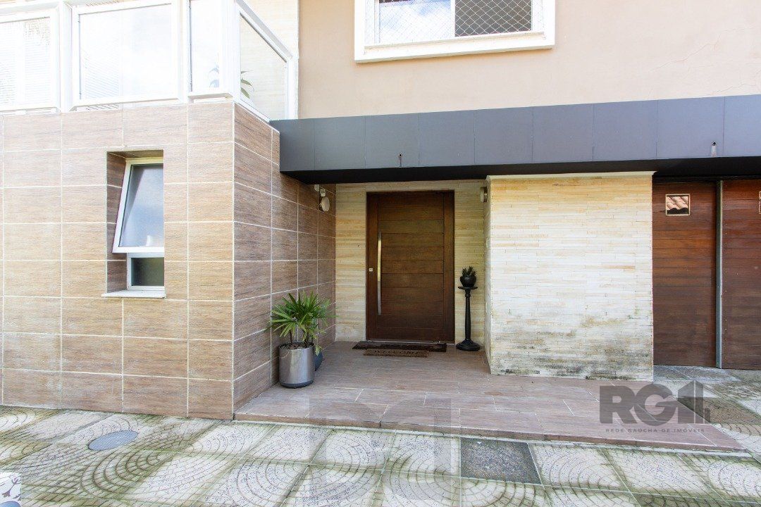 Casa a venda no bairro Guarujá com 4 dormitórios, piscina e salão de festas — foto 6