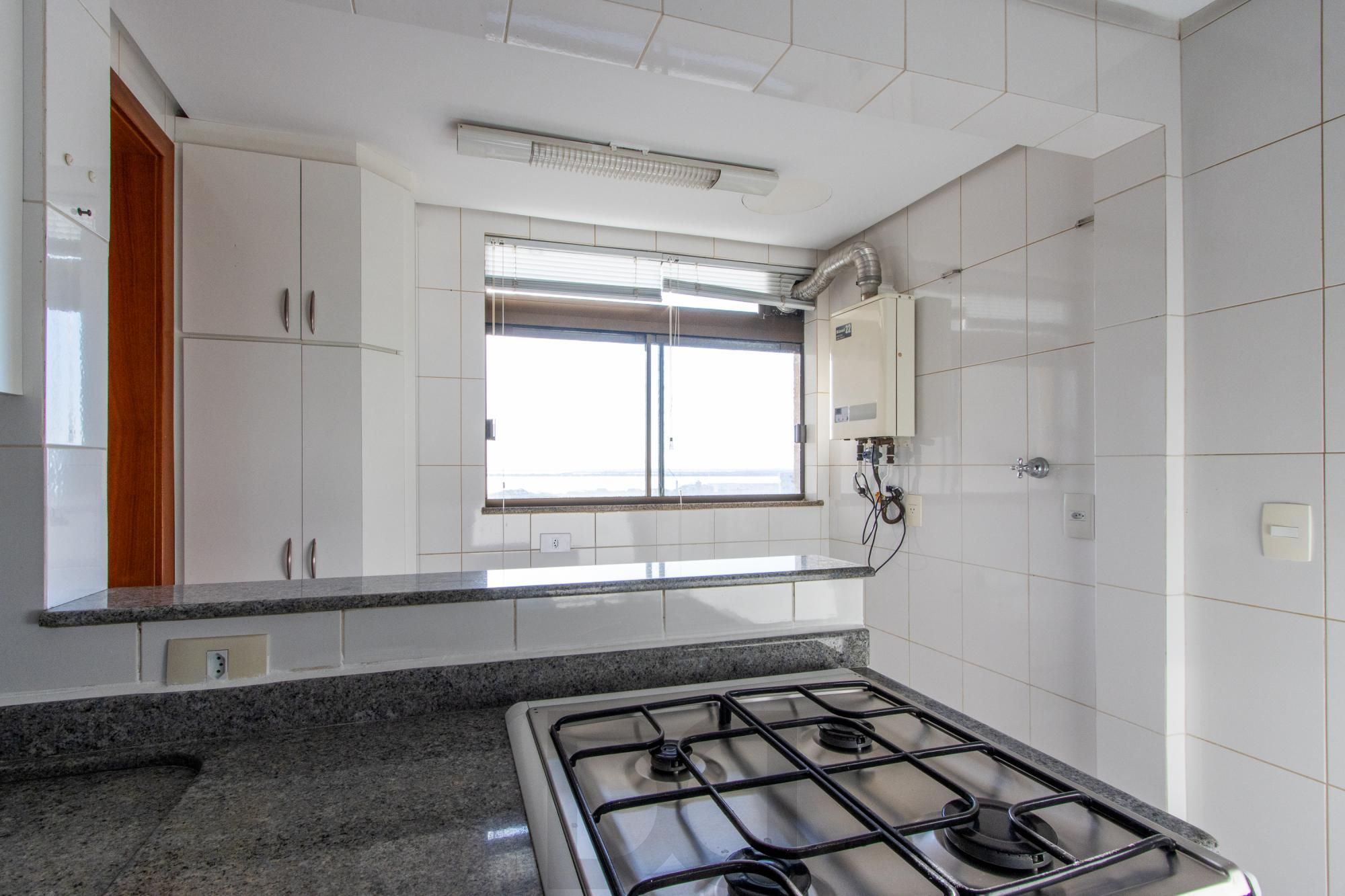 Apartamento 3 Dormitórios com vista definitiva para o Guaíba no bairro Menino Deus - Saúde e Lazer ao Seu Alcanc — foto 19