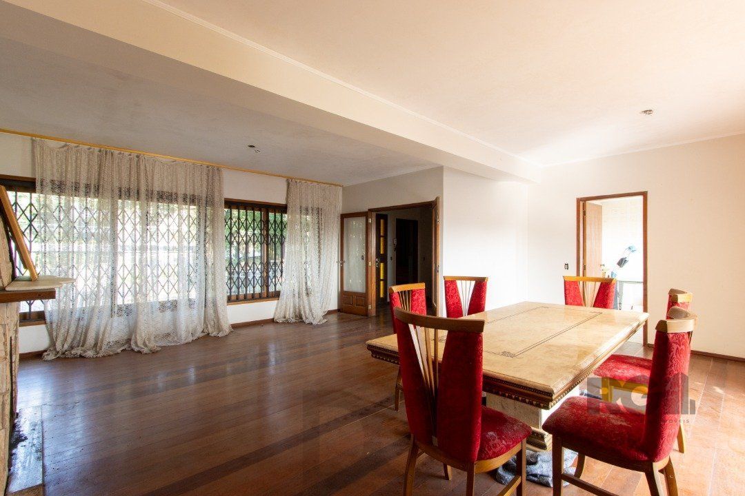 Casa para Venda - 361.95m², 4 dormitórios, sendo 2 suites, 3 vagas - Nonoai — foto 8