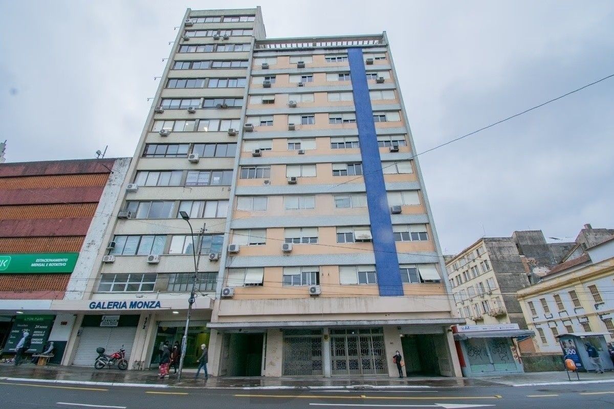 Apartamento de 1 quarto à venda no Edifício Britânia na Avenida Independência em Porto Alegre – 45,24 m² Privativos e Portaria 24h — foto 18