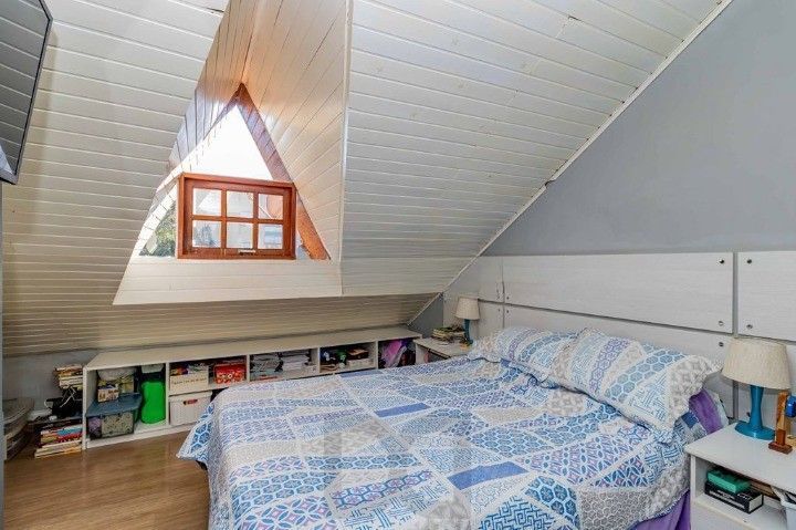 Casa de 3 dormitórios, em condomínio fechado na zona sul de Porto Alegre, com lareira, churrasqueira e vaga de garagem. — foto 13