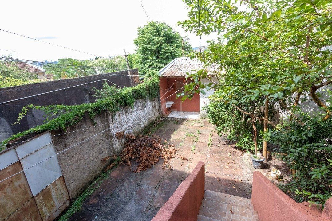 Casa para Venda - 220m², 3 dormitórios, sendo 2 suites, 2 vagas - Coronel Aparício Borges — foto 11