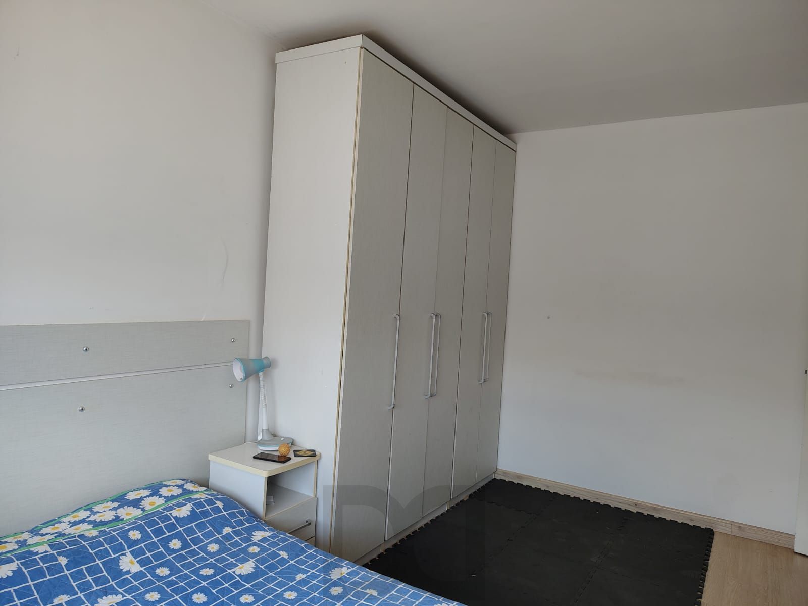 Apartamento de 2 dormitórios, 2 banheiros e 1 vaga no bairro Cristal. — foto 20