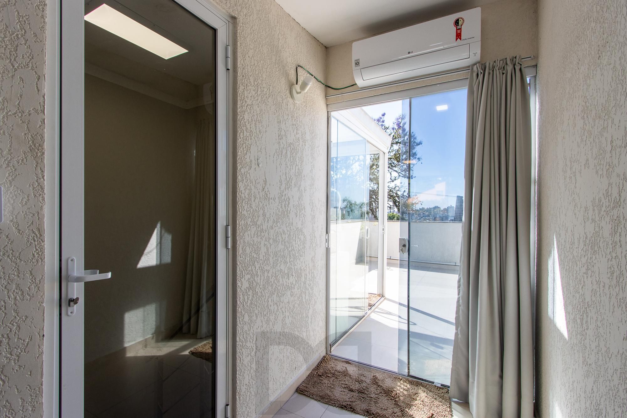 Ótima casa com 3dormitórios 1 suite no bairro Tristeza — foto 40