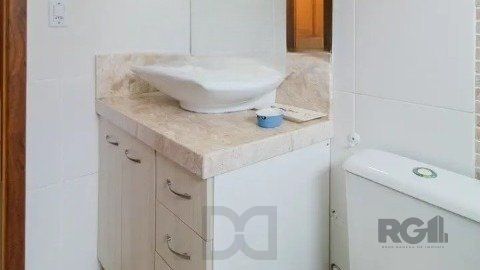Casa em condomínio na zona sul, 3 quartos, suíte, lareira, churrasqueira, 2 vagas de garagem coberta. — foto 11