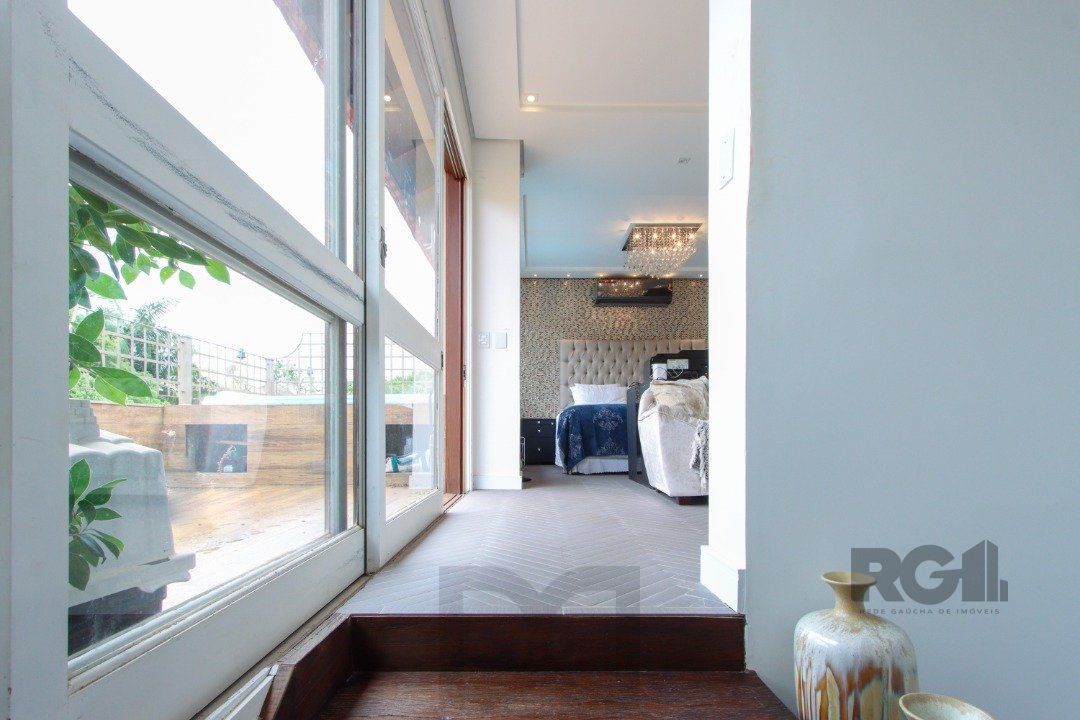 Casa com 327m² de área privativa, oferecendo 3 dormitórios, sendo 3 suítes — foto 42
