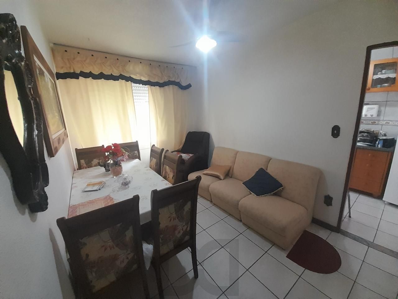APARTAMENTO REFORMADO, 2 QUARTOS, VAGA ROTATIVA, BAIRRO CAVALHADA — foto 2