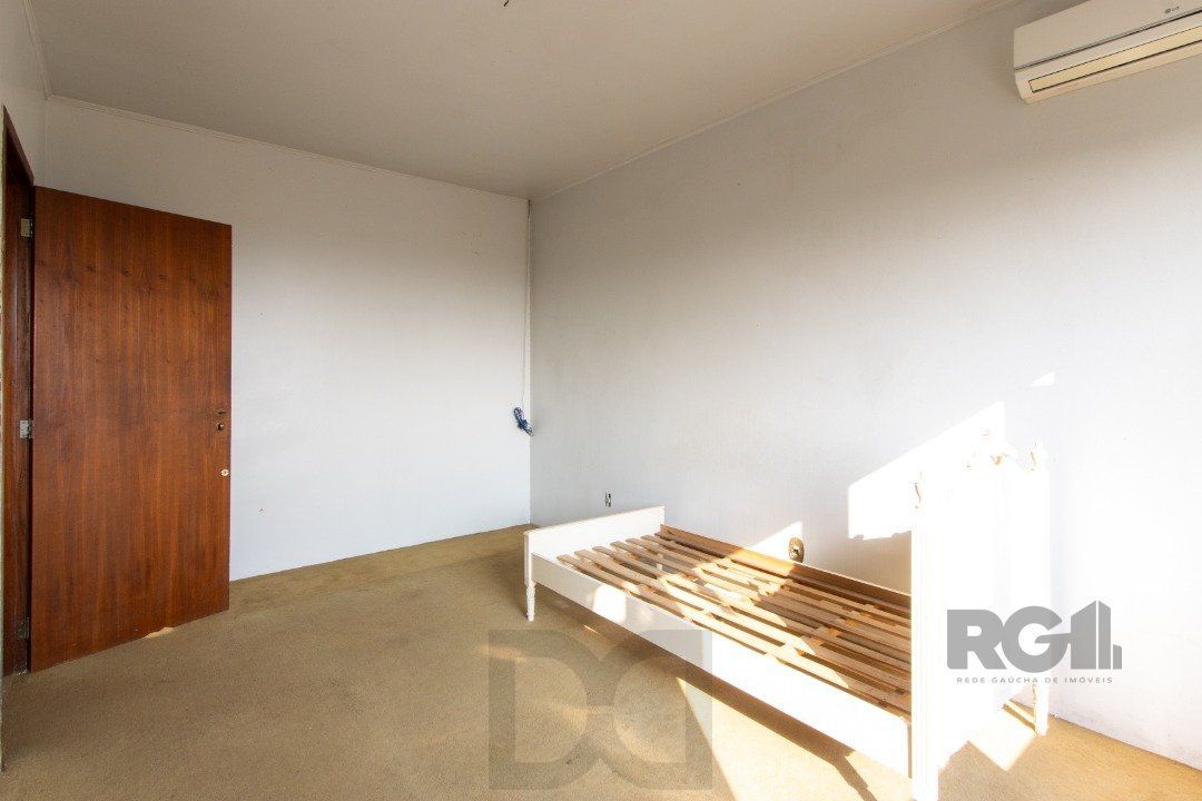 Casa para Venda - 361.95m², 4 dormitórios, sendo 2 suites, 3 vagas - Nonoai — foto 46