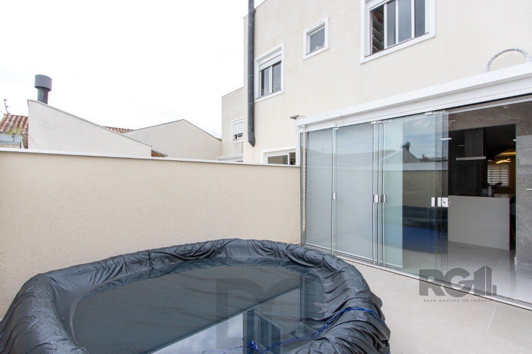 Sobrado com dois andares e área de terraço, — foto 17