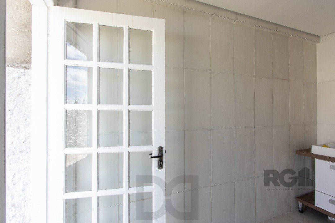 Casa no Bairro Hípica, 100% reformada, 2 dormitórios, 1 vaga de garagem. — foto 20