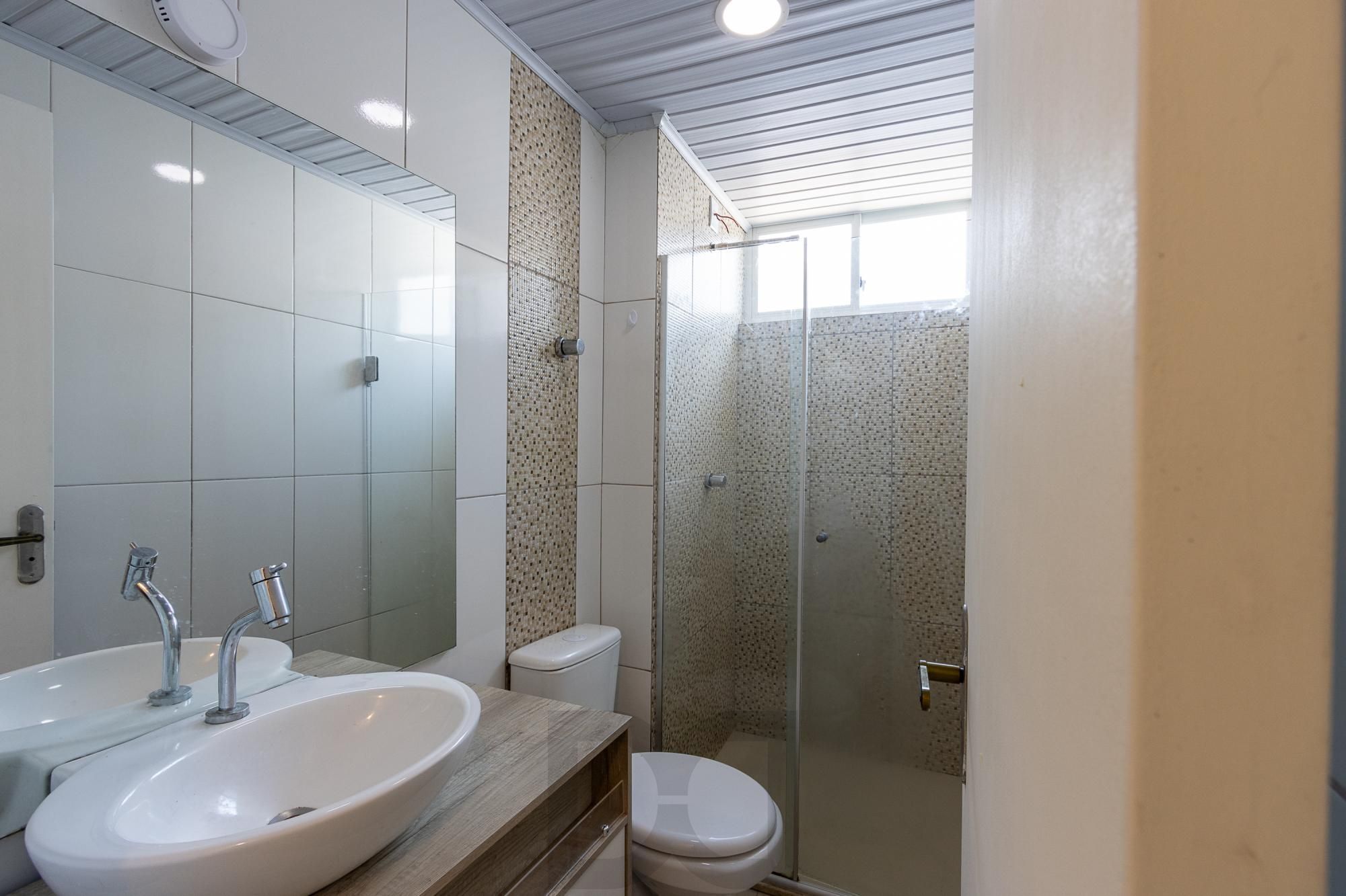 APARTAMENTO LOCADO, REFORMADO, 3 QUARTOS, 1 VAGA ROTATIVA - BAIRRO CAMAQUÃ — foto 13