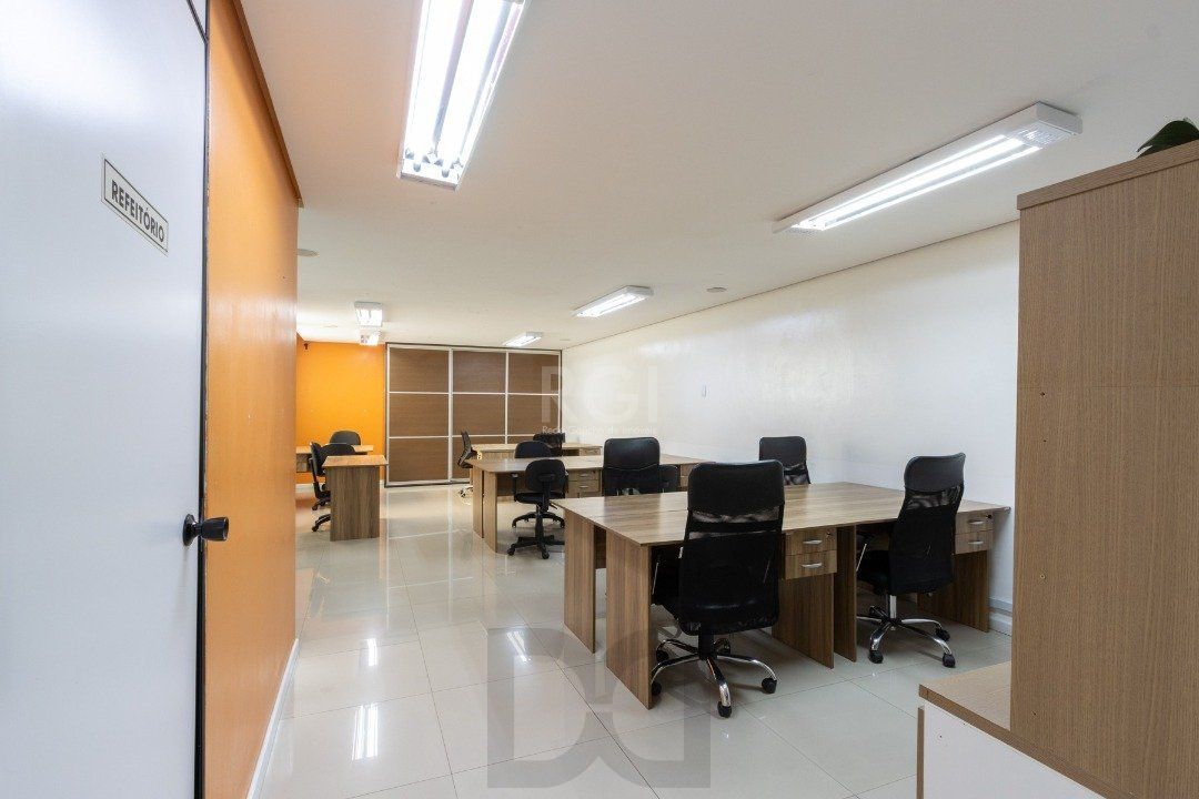 Sala em andar inteiro com 141,77 m2 privativos — foto 17
