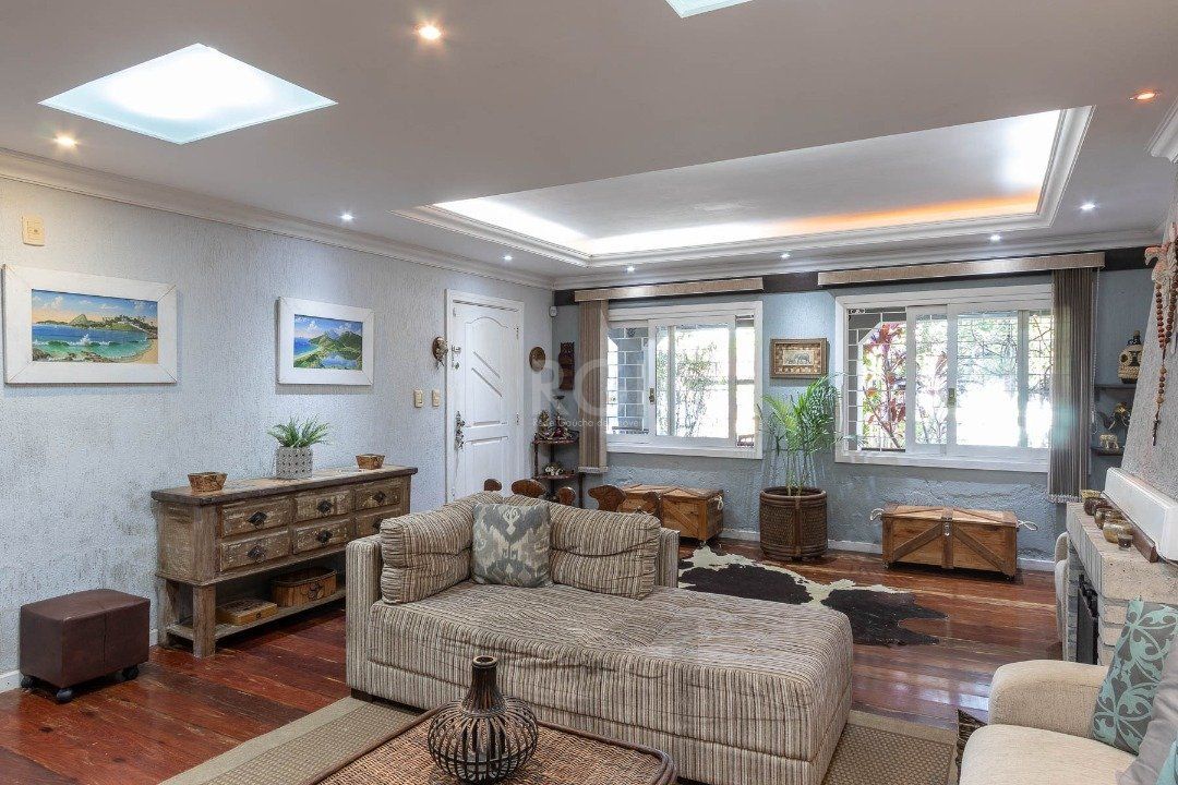 Casa para Venda com 3 dormitórios, sendo 1 suites e 4 vagas no bairro Ipanema — foto 8