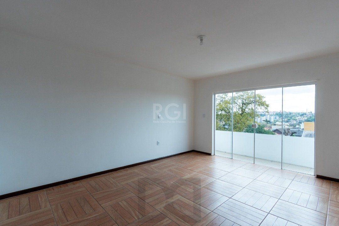Casa para Venda - 454.7m², 5 dormitórios, sendo 1 suites, 8 vagas - Teresópolis — foto 17