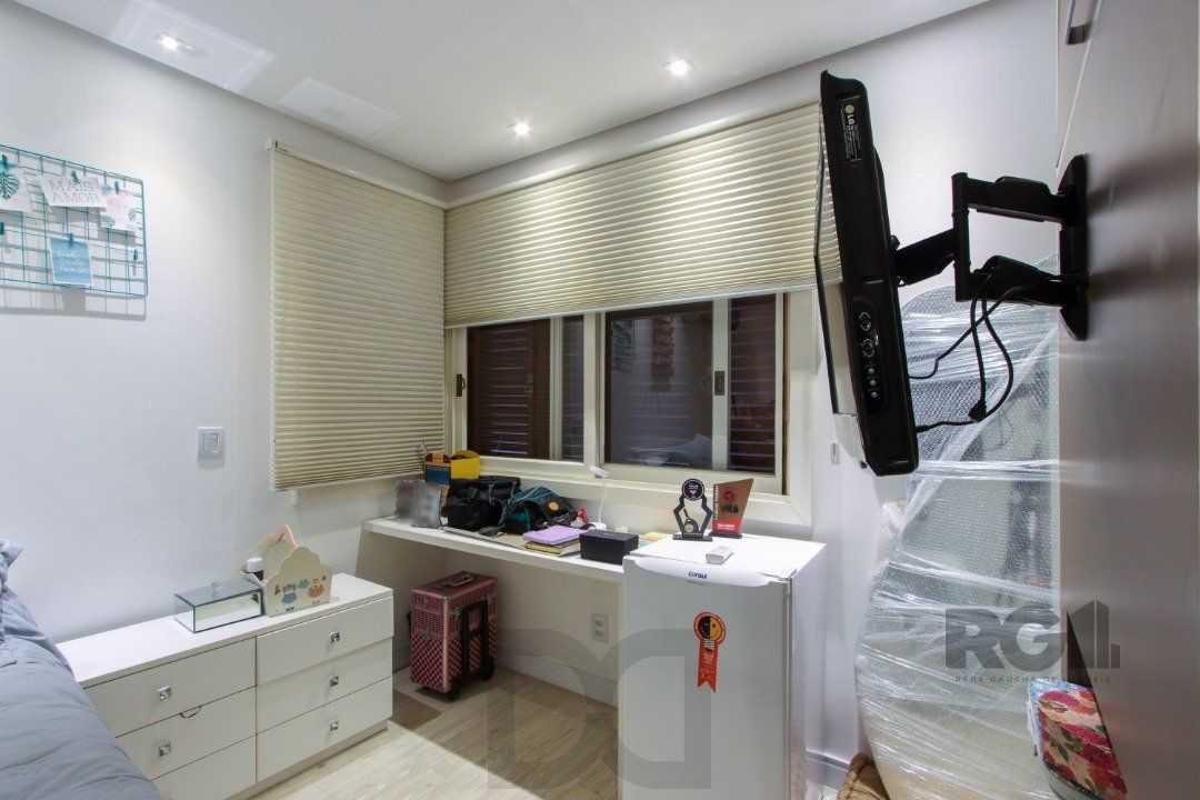 Casa com 327m² de área privativa, oferecendo 3 dormitórios, sendo 3 suítes — foto 34