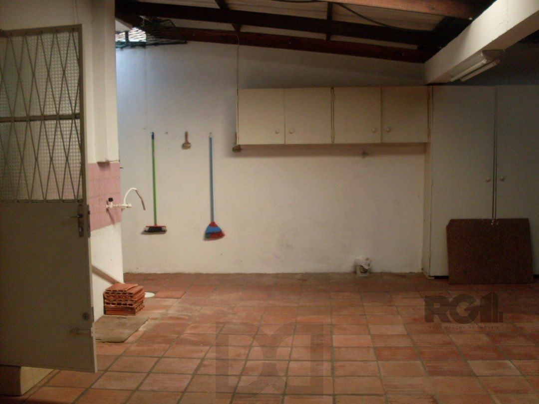 Casa comercial térrea na Av. Aparício Borges - Bairro Teresópolis — foto 22