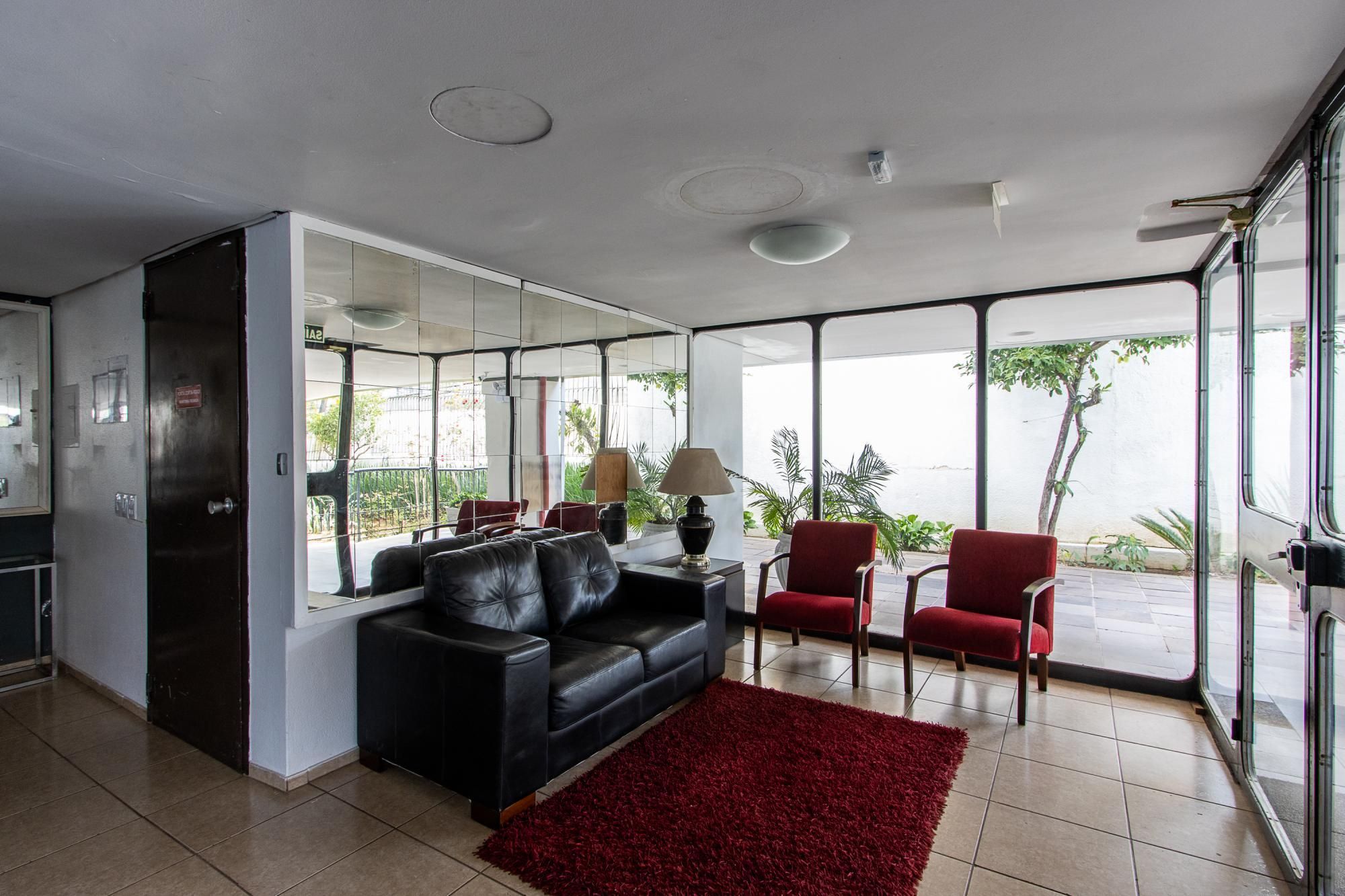 Apartamento no Menino Deus com 2 dormitórios e garagem — foto 31