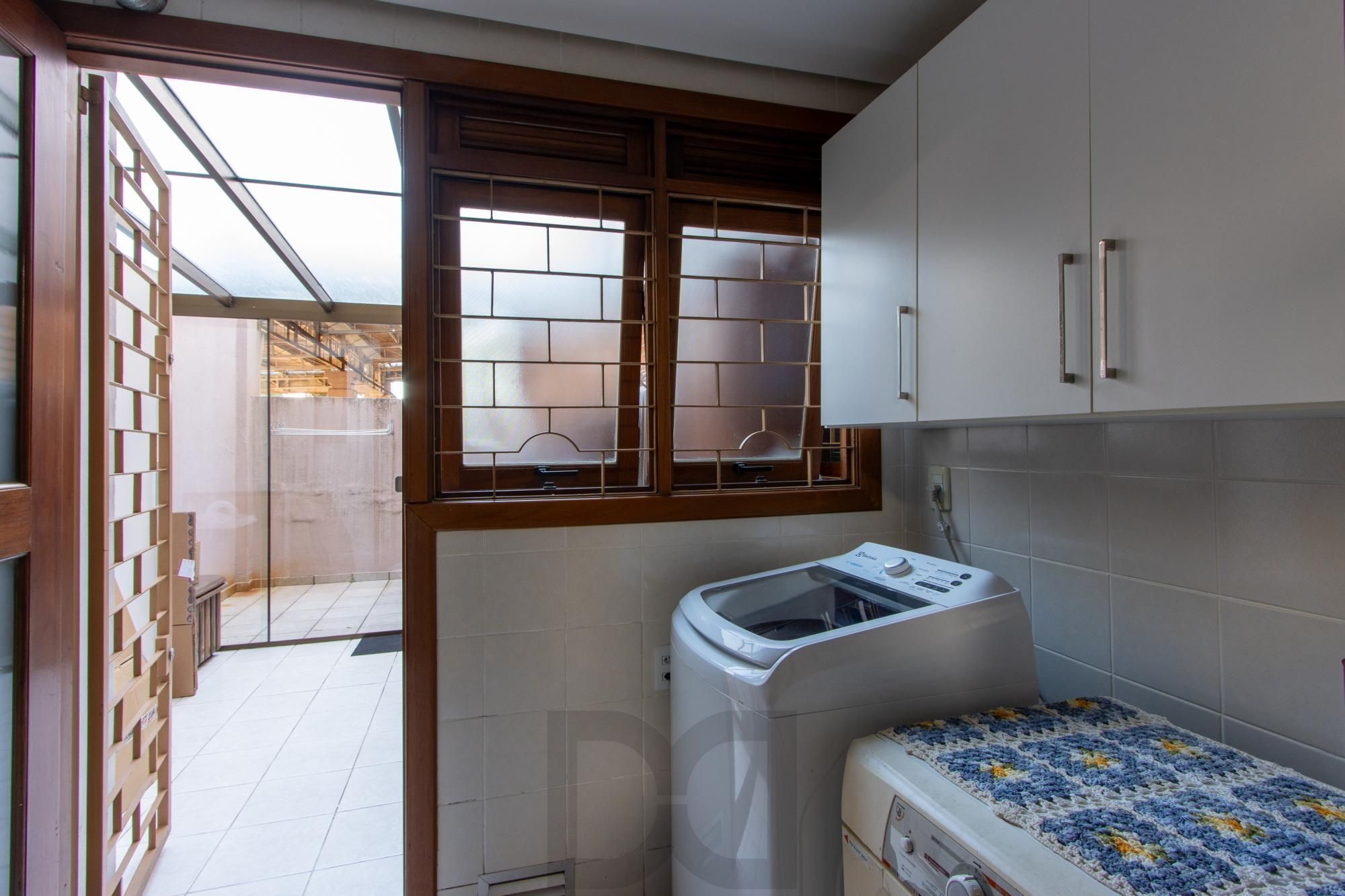Apartamento de 4 dormitórios, 1 suíte e 2 vagas escrituradas - Bairro Ipanema. — foto 18