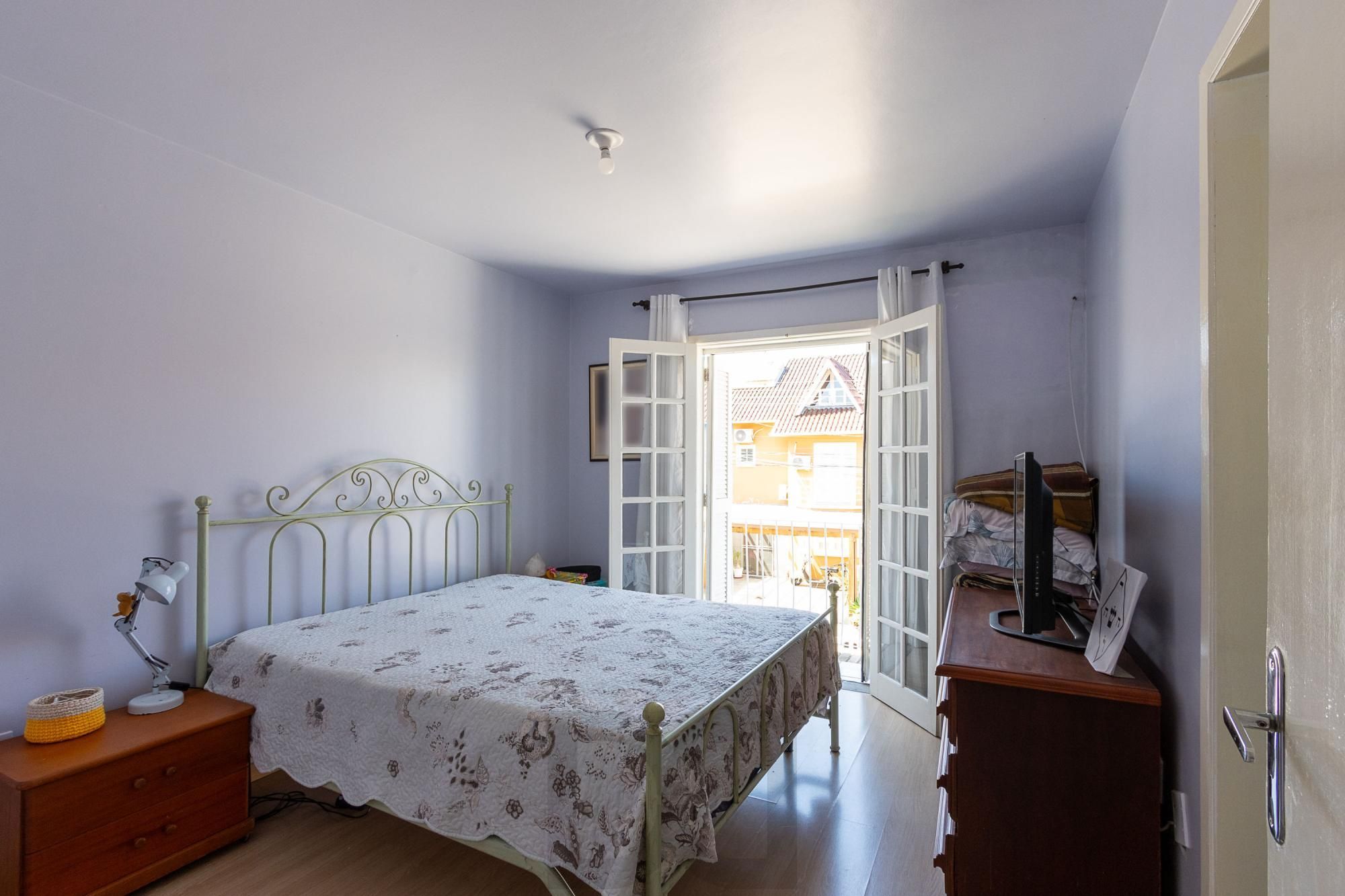 Casa de condomínio, de 3 dormitórios, 1 suíte e 2 vagas de garagem. — foto 21