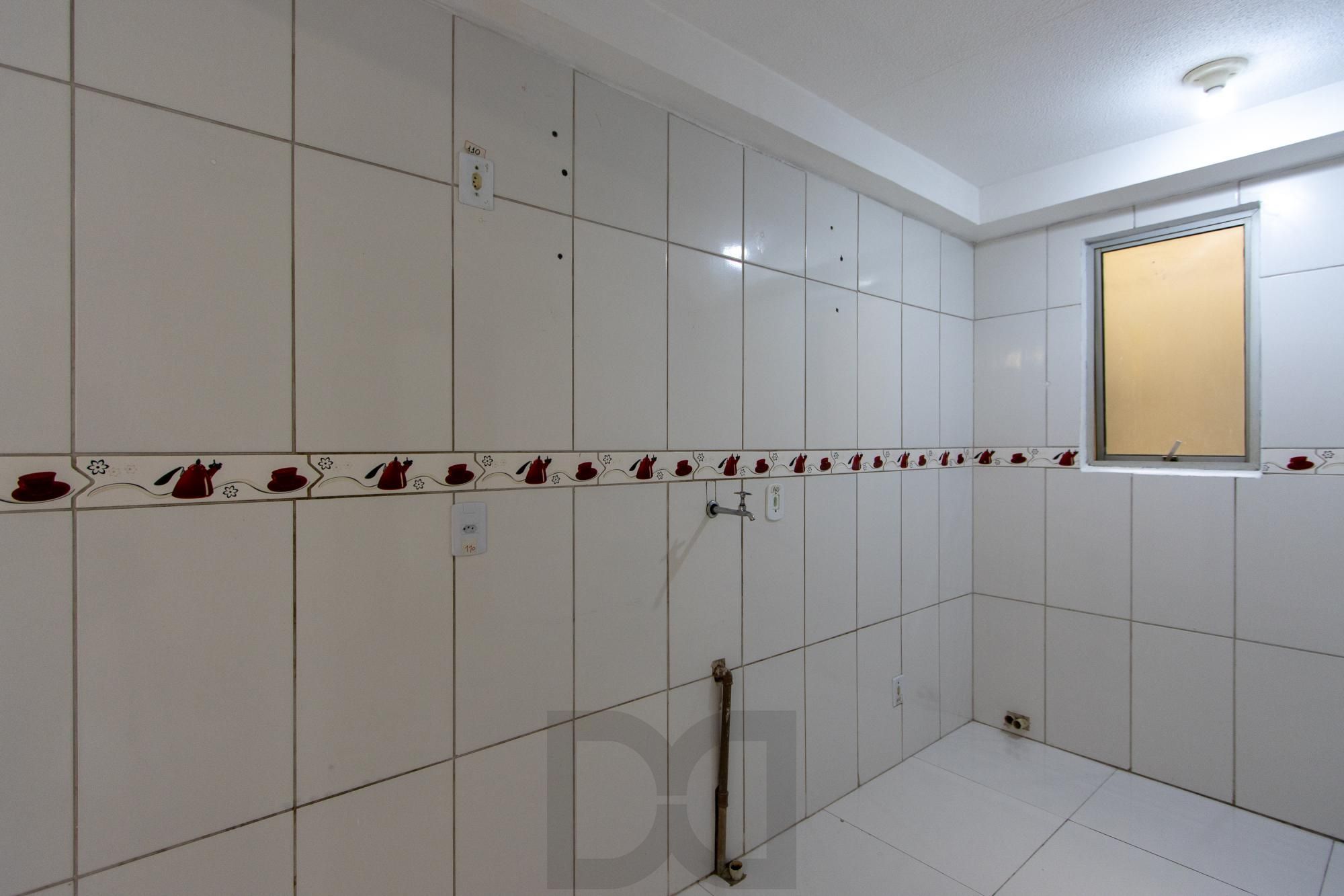 Apartamento reformado, 2 dormitórios, 1 vaga — foto 4