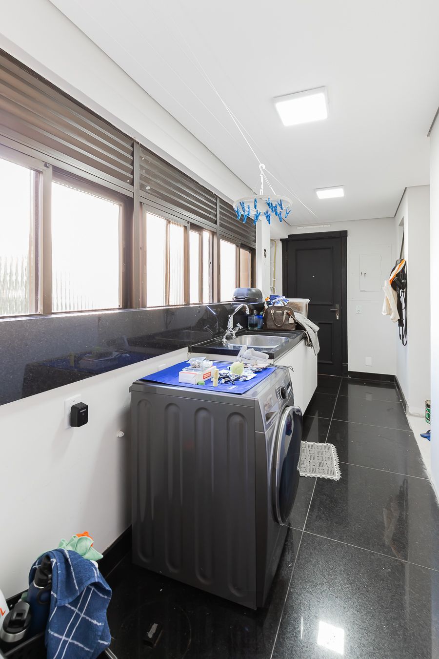 Apartamento 3 dormitórios, 3 vagas e 259 m² no bairro Auxiliadora. — foto 37