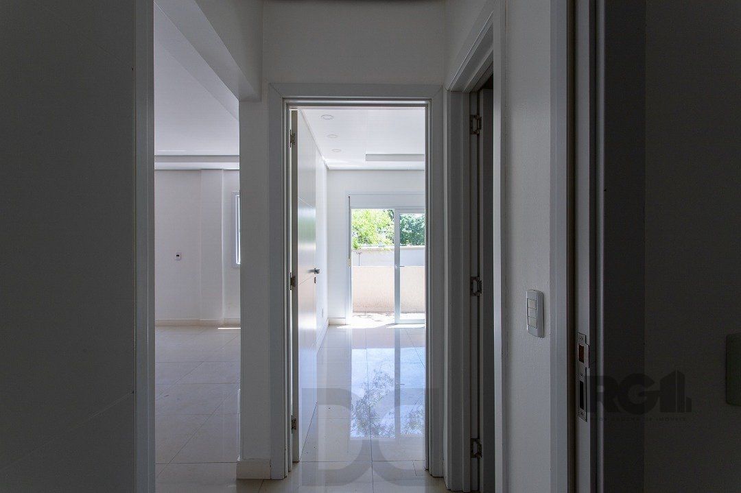 Apartamento excelente no Condomínio Portosul, localizado no bairro Tristeza — foto 29