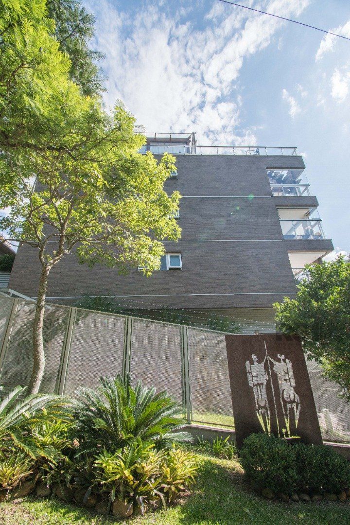 Cobertura de alto padrão, construtora Clave, vista perene para o Rio, 3 suítes, piscina, 3 vagas cobertas. — foto 39