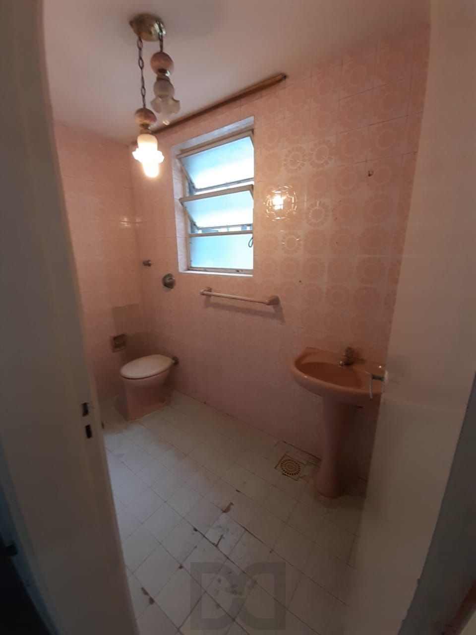 Apartamento com 3 dormitórios no bairro Independência — foto 10