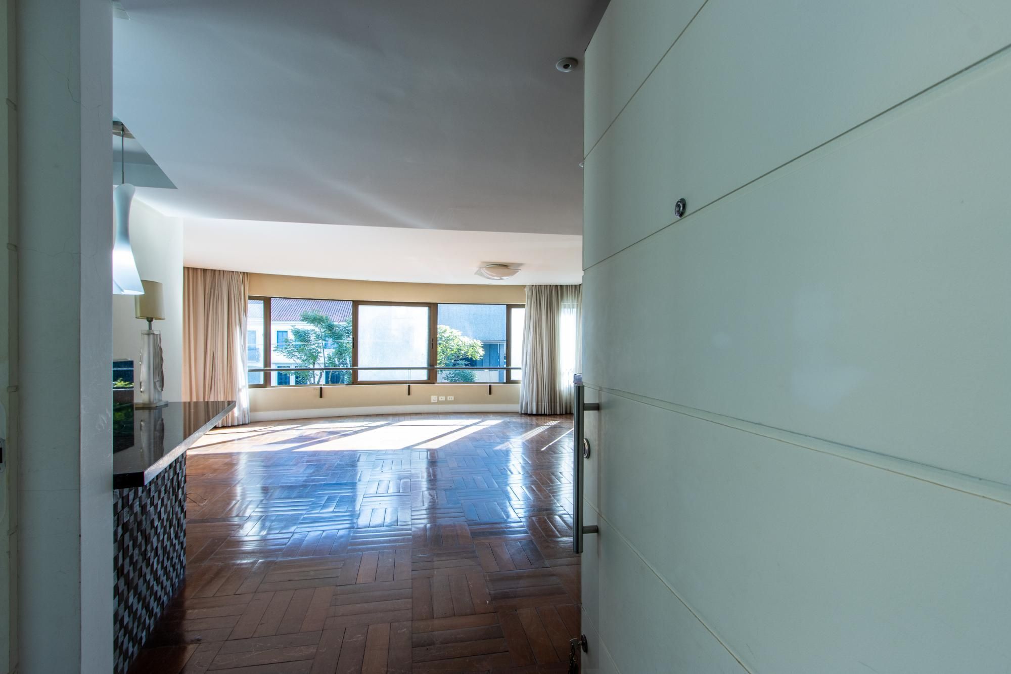 Apartamento amplo, com 2 suítes e 2 vagas cobertas- Bairro Bela Vista — foto 2