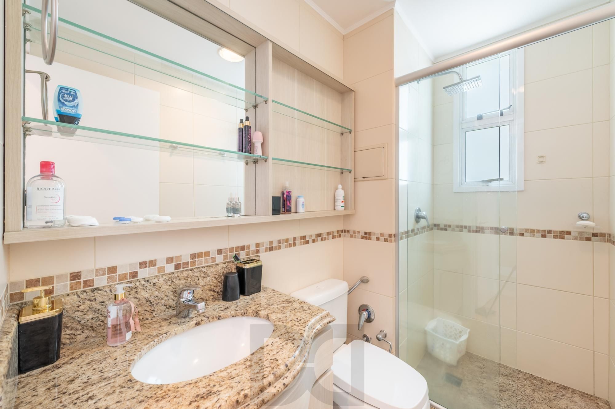 Apartamento com 204m², 3 dorm, 5 vagas no Petrópolis — foto 37