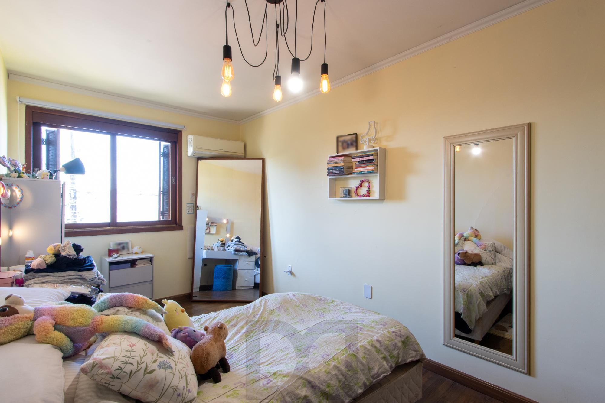 Casa para Venda - 255.68m², 4 dormitórios, sendo 1 suites, 2 vagas - Tristeza — foto 28