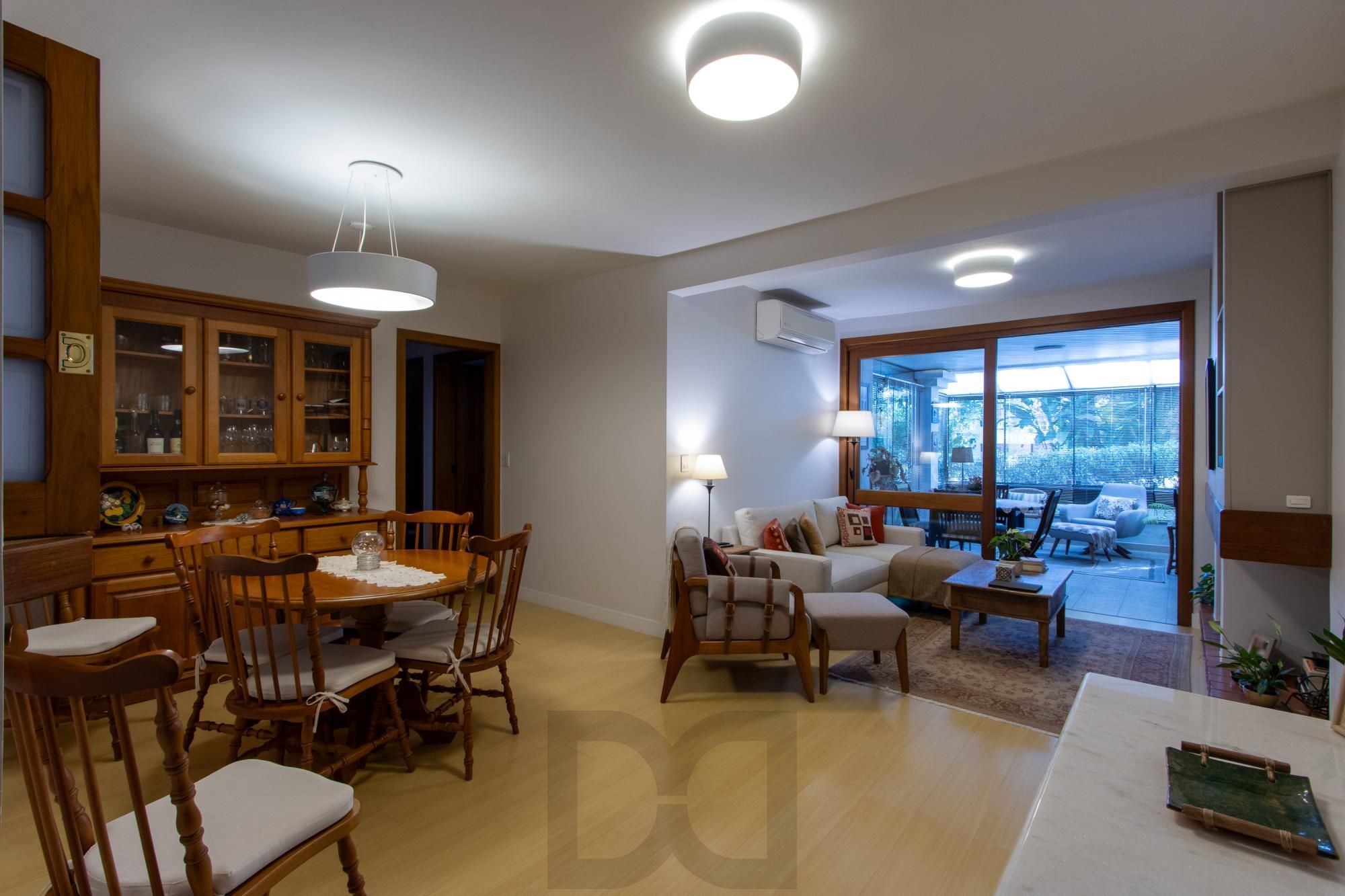 Apartamento de 4 dormitórios, 1 suíte e 2 vagas escrituradas - Bairro Ipanema. — foto 1