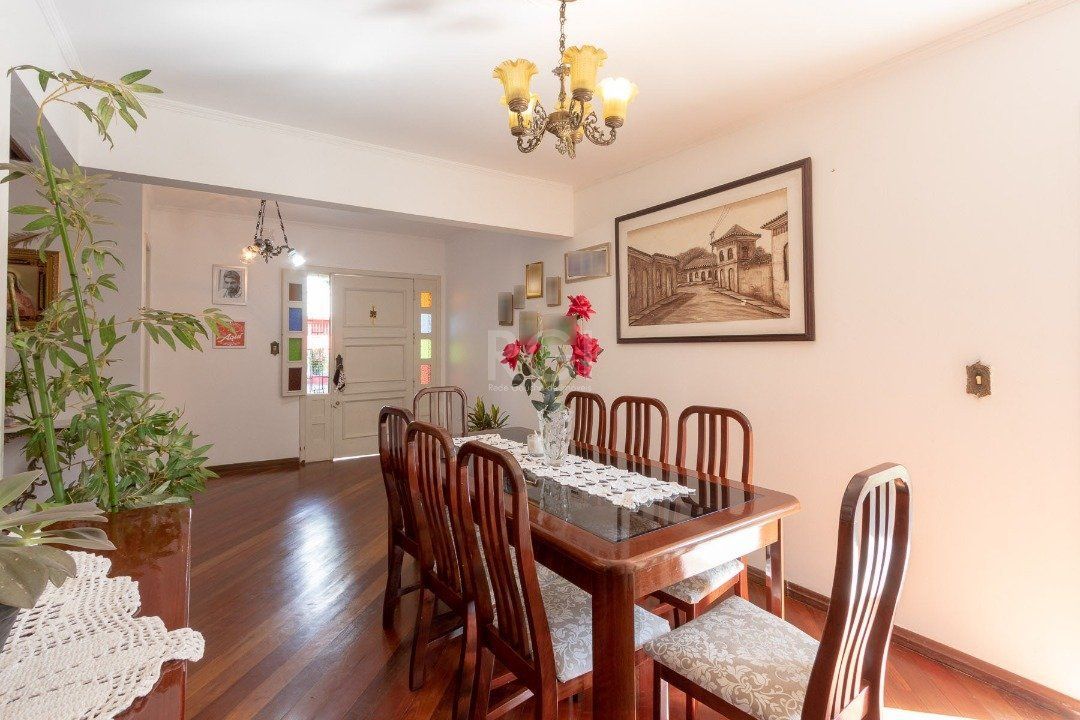 Casa para Venda - 280m², 3 dormitórios, sendo 1 suites, 2 vagas - Nonoai — foto 6