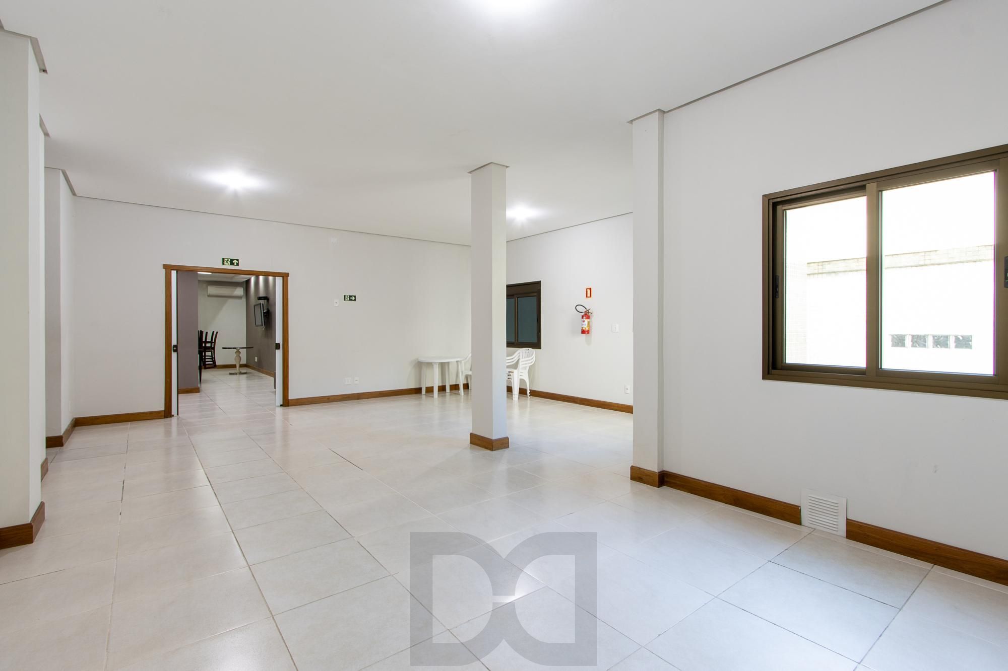 Excelente apartamento de 3 dormitórios, 1 suíte e 2 vagas no bairro Tristeza. — foto 53