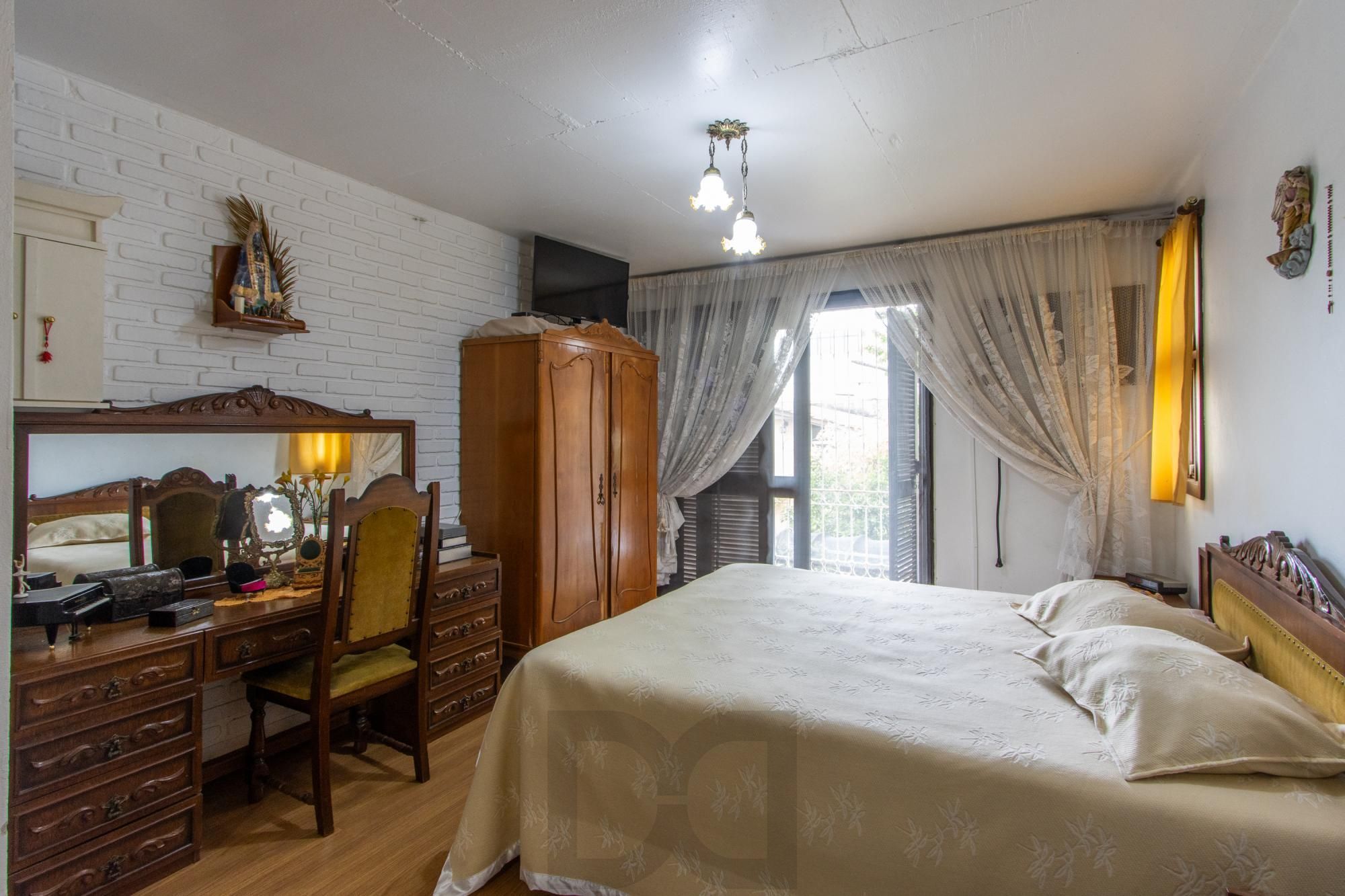 Casa para Venda - 485m², 4 dormitórios, sendo 1 suites, 3 vagas - Cristal — foto 55