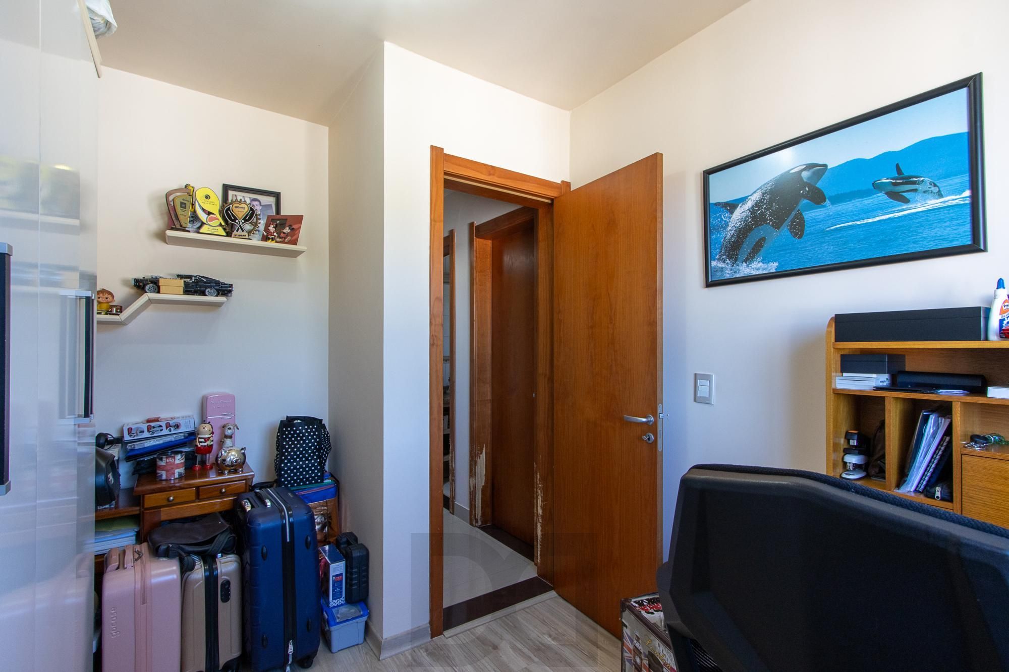 Apartamento, 2 dormitórios e 1 vaga, bairro Jardim Carvalho. — foto 16