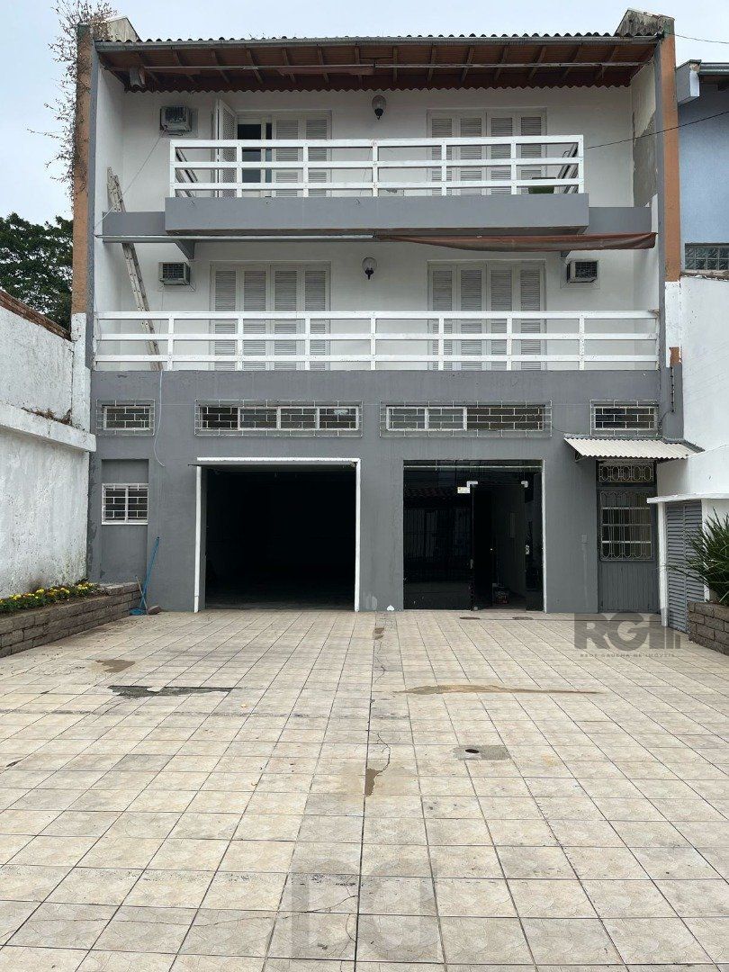 Casa para Venda - 507m², 4 dormitórios, sendo 2 suites, 6 vagas - Cavalhada — foto 1