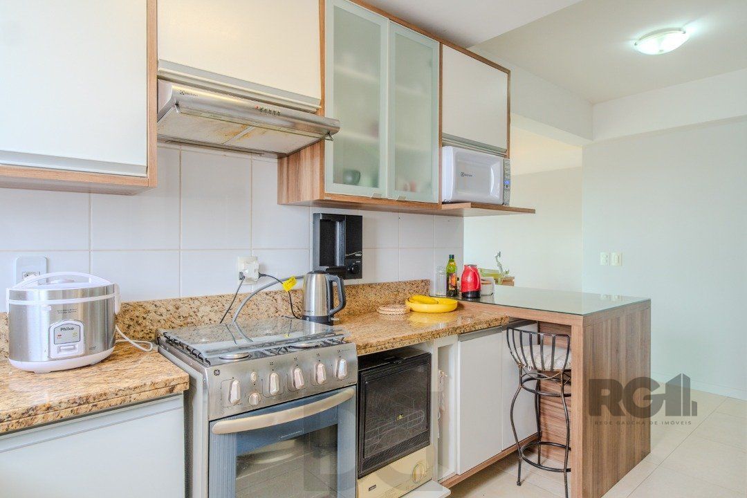 Cobertura Horizontal, 3 quartos, 1 suite, piscina, condominio com infra, 2 vagas - Bairro Tristeza — foto 14