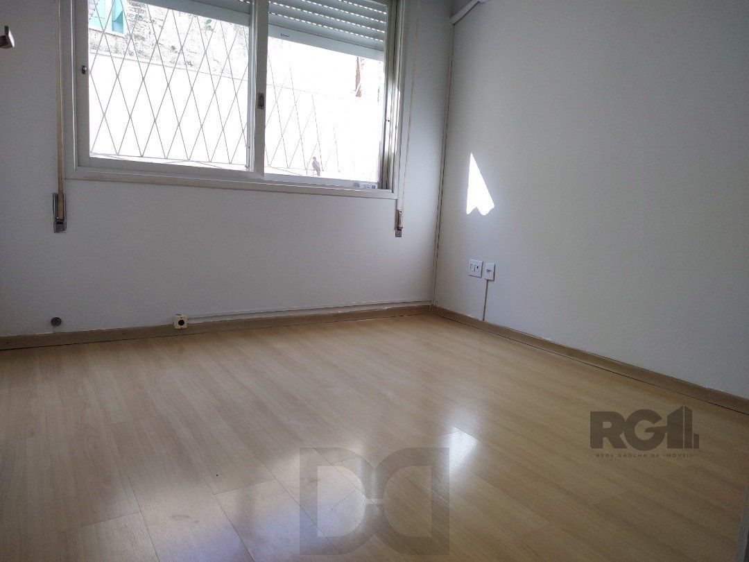 Apartamento Garden, 2 quartos, 1 suite, 2 banheiros, dependência de empregada - Bairro Petrópolis — foto 9