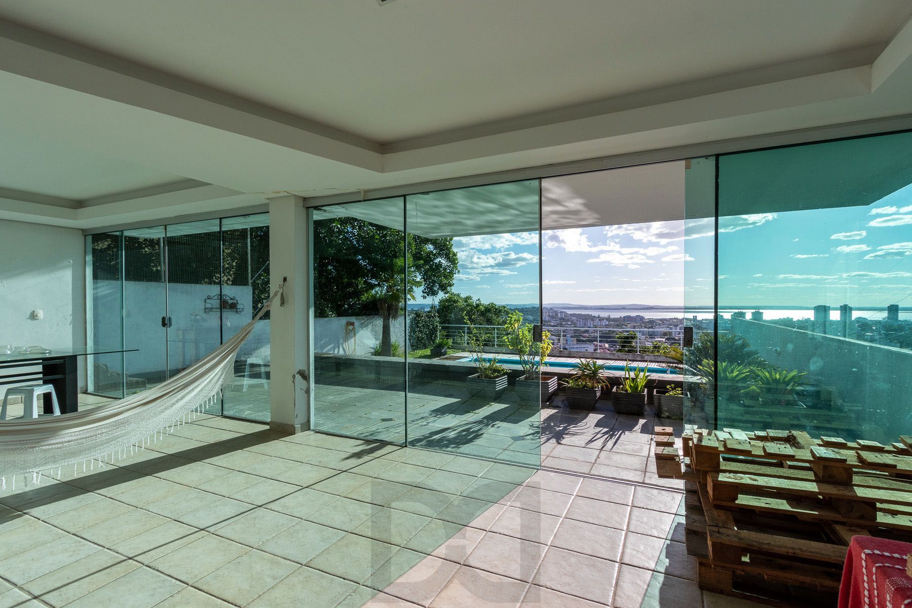 Casa para Venda - 470m², 3 dormitórios, sendo 1 suites, 6 vagas - Nonoai — foto 54