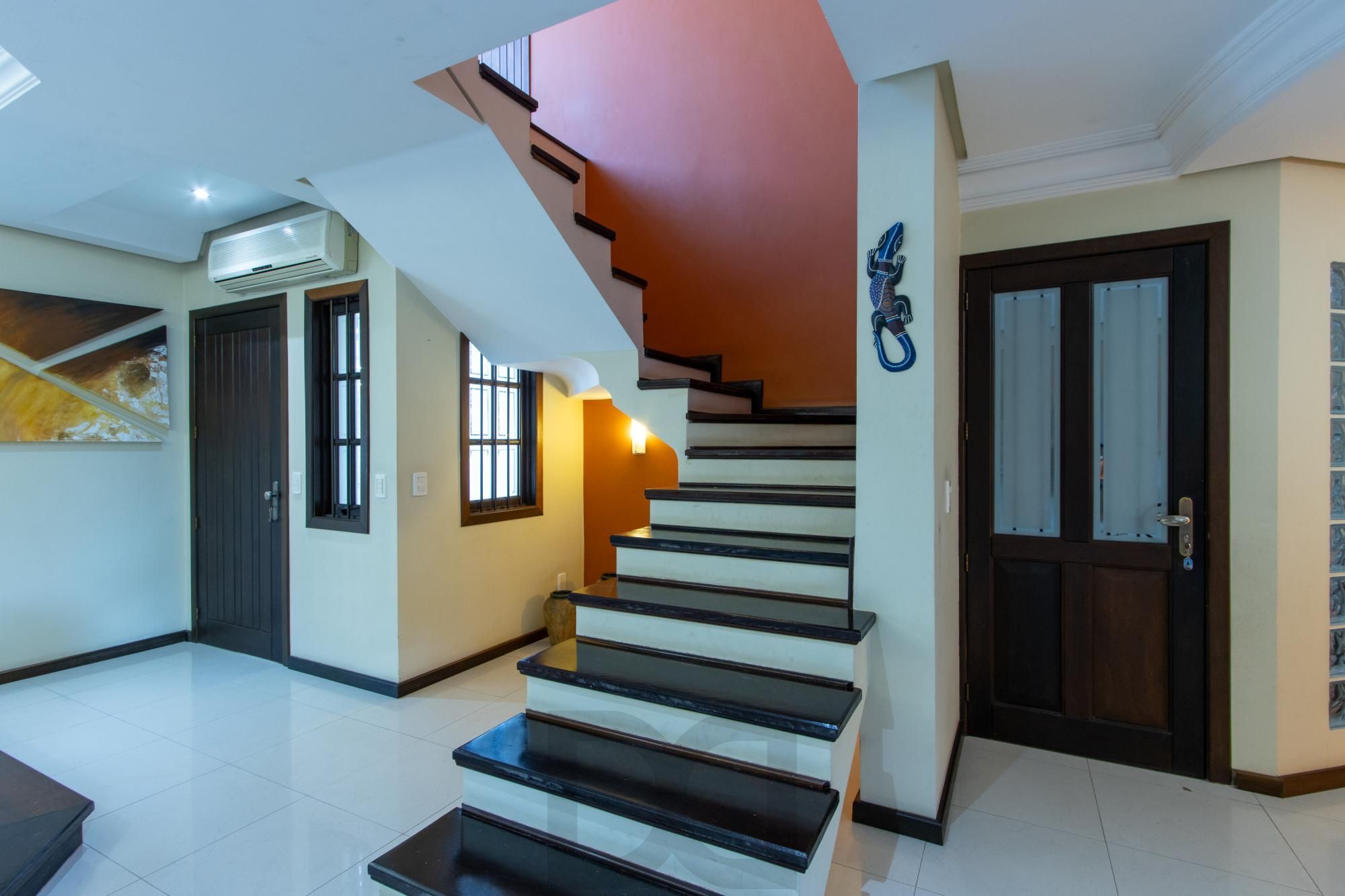 Casa com 3 quartos e 357m² à venda em Tristeza, Porto Alegre. — foto 43