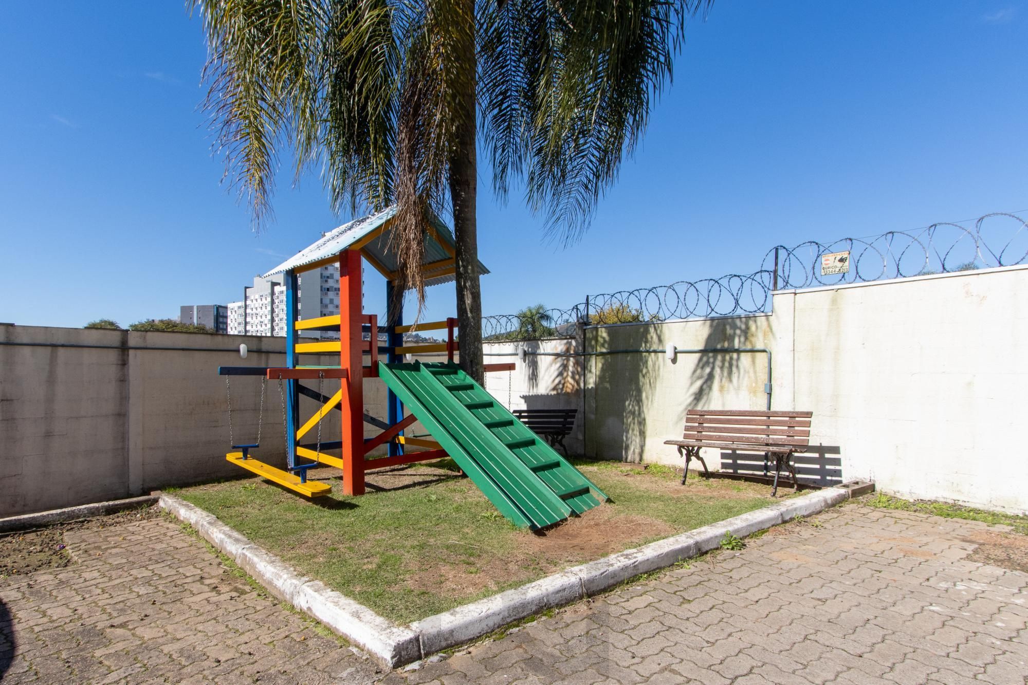 Apartamento de 2 dormitórios, para venda no bairro Teresópolis. — foto 53