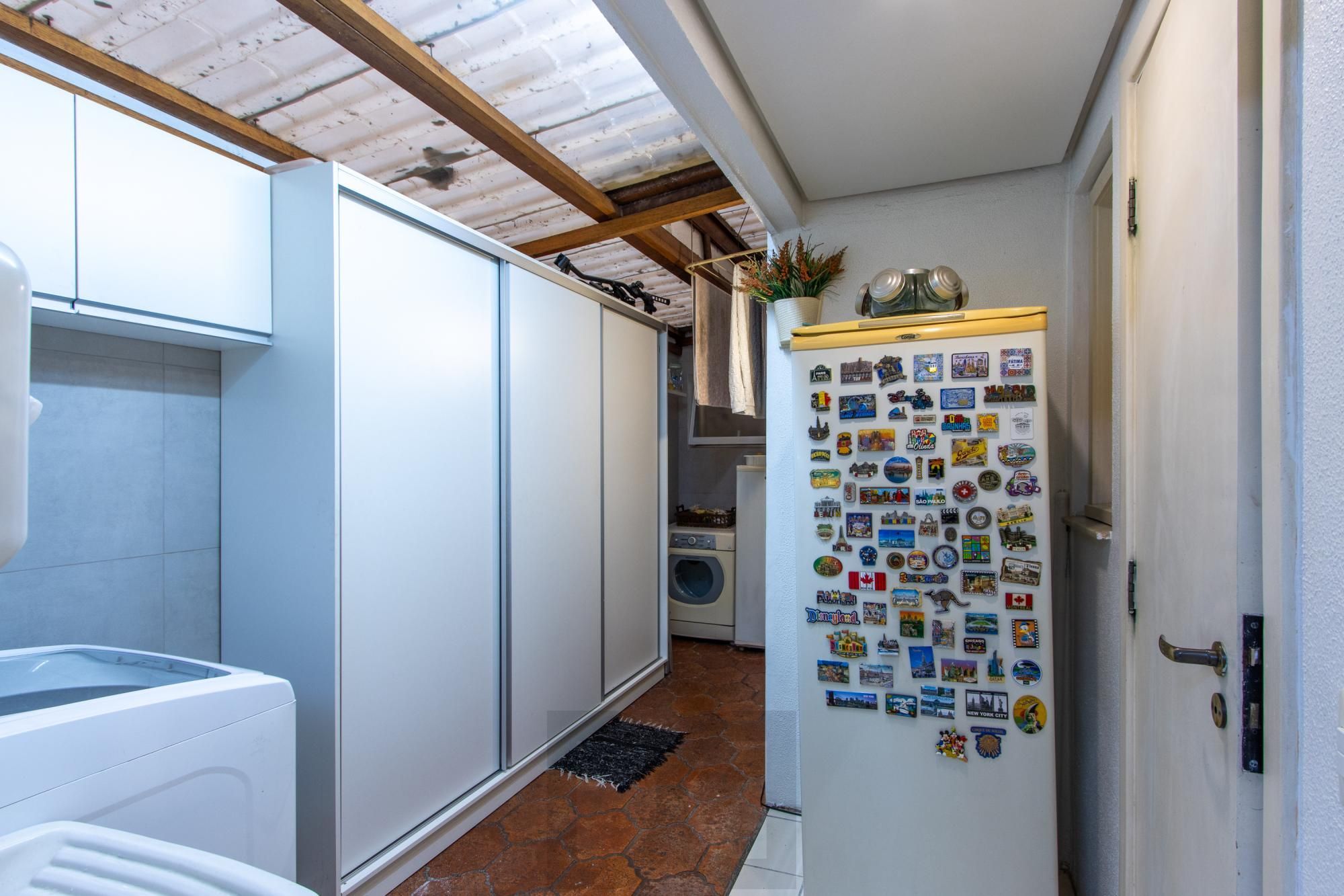 APARTAMENTO 3 DORMITÓRIOS - Vista permanente do Guaíba (menor custo benefício por M2). Somente 25 passos da orla. — foto 37