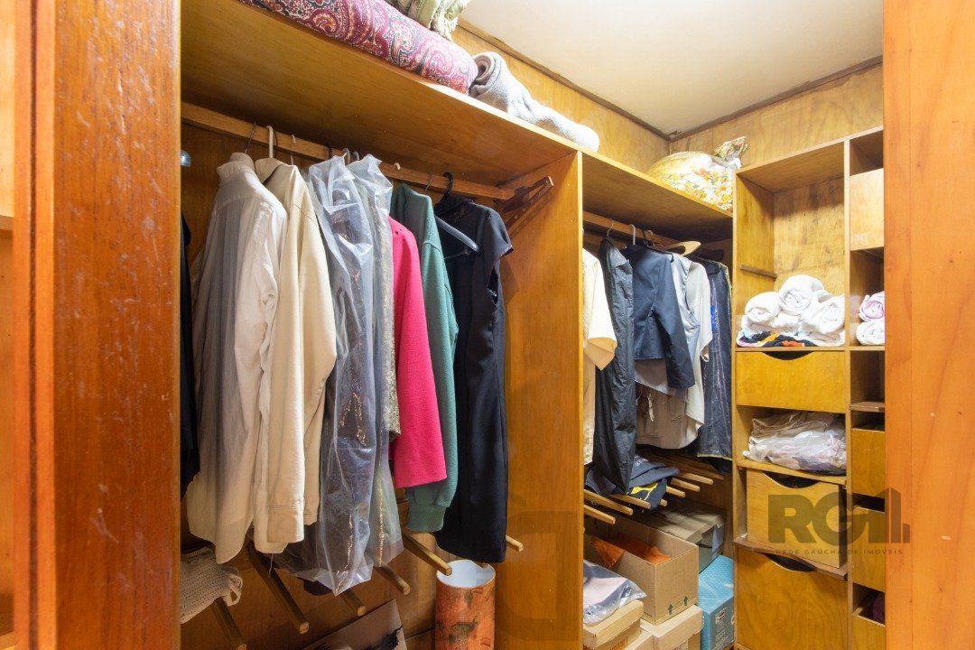 Casa para Venda - 300m², 3 dormitórios, sendo 1 suites, 4 vagas - Tristeza — foto 48